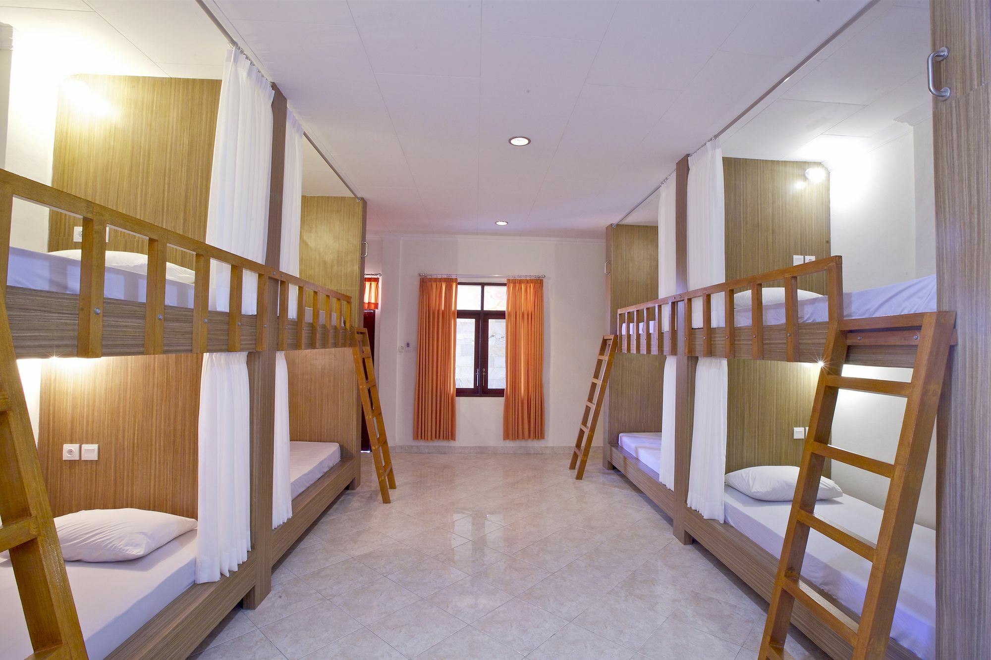 Kuta Dormitory At Simpang Inn Ngoại thất bức ảnh