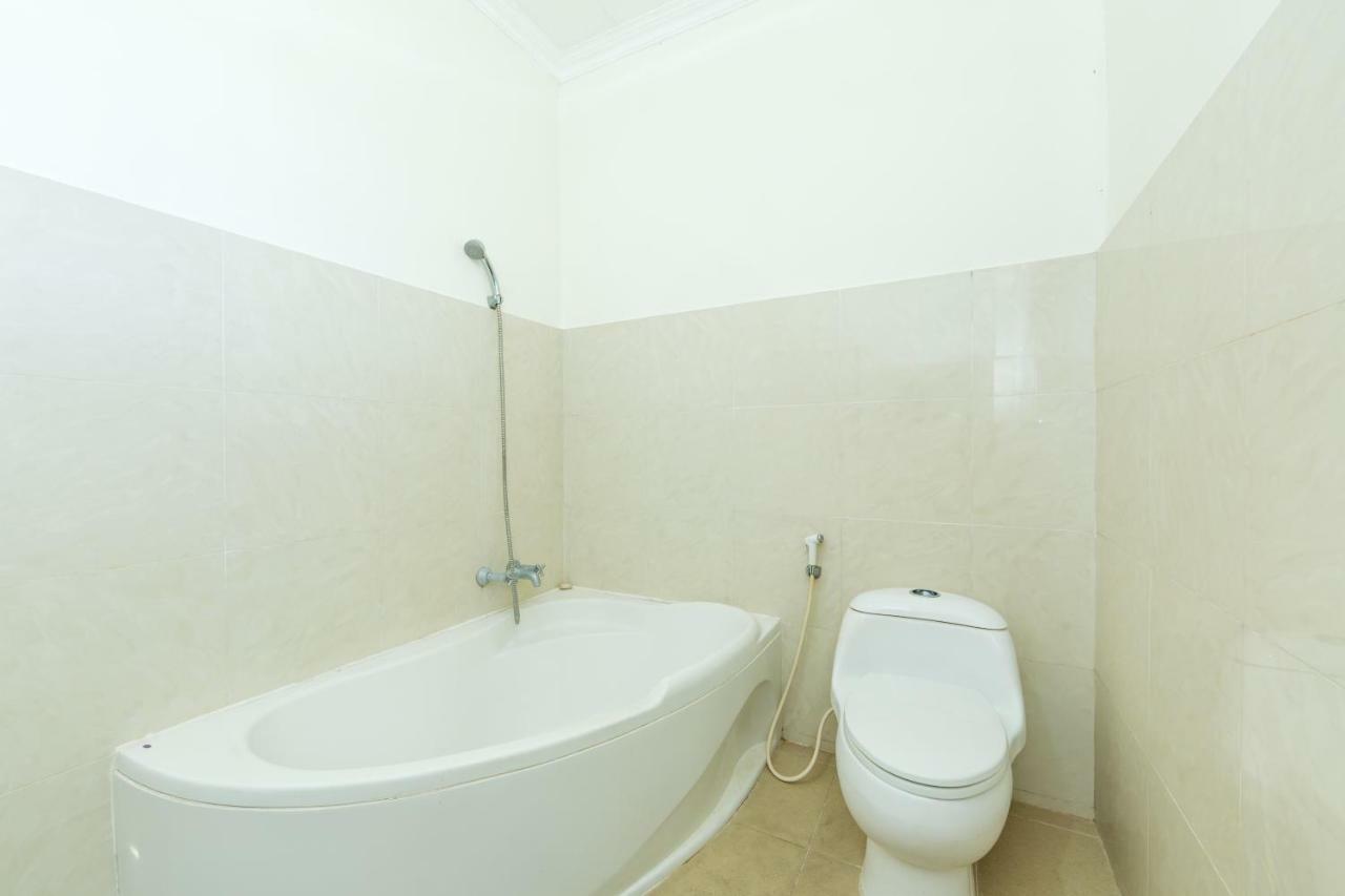 Kuta Dormitory At Simpang Inn Ngoại thất bức ảnh